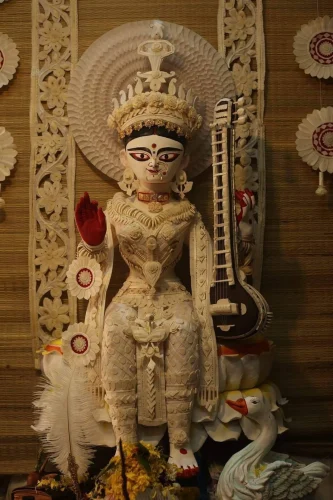 Sculptures of the Idols